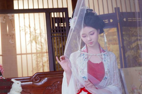 年年Nnian 年年  年年Nnian-广寒宫古风私房，绝美汉服造型尽显东方古典诱惑，大尺度唯美艺术写真第10张图片