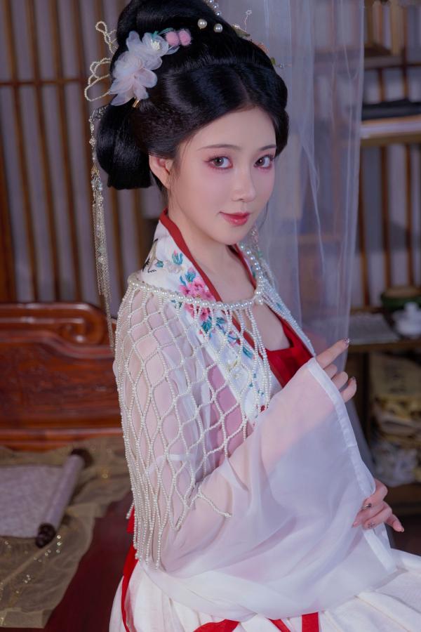 年年Nnian 年年  年年Nnian-广寒宫古风私房，绝美汉服造型尽显东方古典诱惑，大尺度唯美艺术写真第21张图片