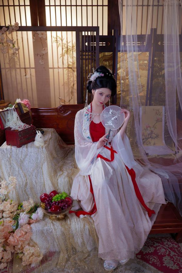年年Nnian 年年  年年Nnian-广寒宫古风私房，绝美汉服造型尽显东方古典诱惑，大尺度唯美艺术写真第26张图片