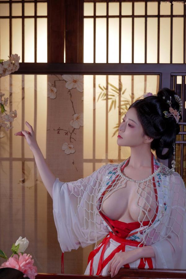 年年Nnian 年年  年年Nnian-广寒宫古风私房，绝美汉服造型尽显东方古典诱惑，大尺度唯美艺术写真第47张图片