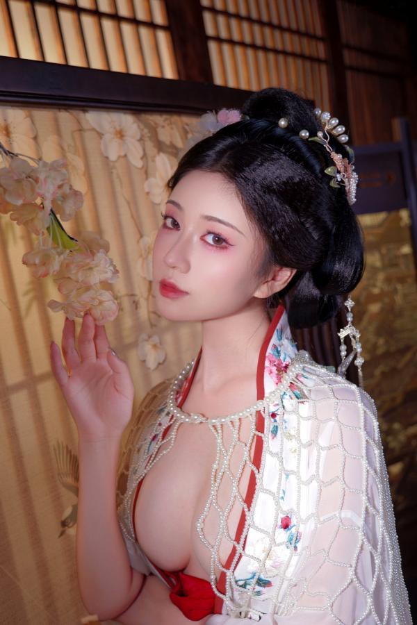 年年Nnian 年年  年年Nnian-广寒宫古风私房，绝美汉服造型尽显东方古典诱惑，大尺度唯美艺术写真第50张图片