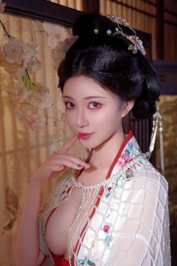 年年Nnian 年年  年年Nnian-广寒宫古风私房，绝美汉服造型尽显东方古典诱惑，大尺度唯美艺术写真第51张图片