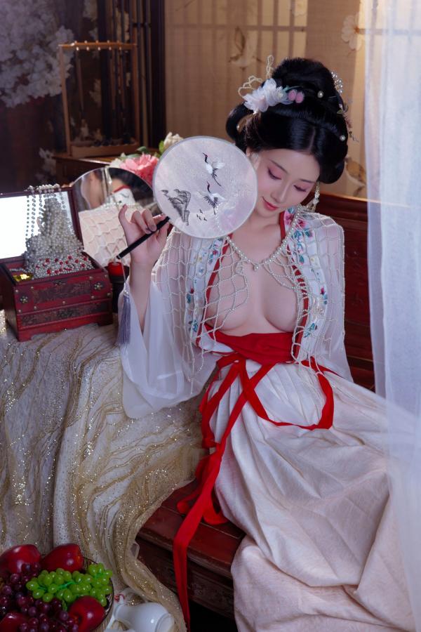 年年Nnian 年年  年年Nnian-广寒宫古风私房，绝美汉服造型尽显东方古典诱惑，大尺度唯美艺术写真第63张图片