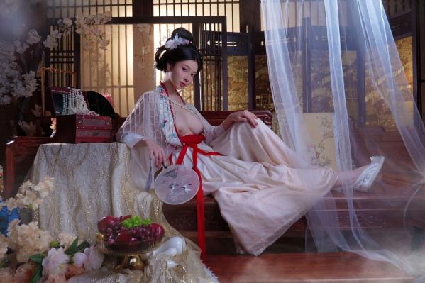 年年Nnian 年年  年年Nnian-广寒宫古风私房，绝美汉服造型尽显东方古典诱惑，大尺度唯美艺术写真第66张图片