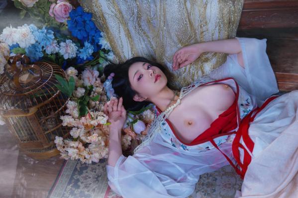 年年Nnian 年年  年年Nnian-广寒宫古风私房，绝美汉服造型尽显东方古典诱惑，大尺度唯美艺术写真第76张图片
