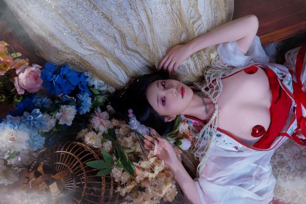 年年Nnian 年年  年年Nnian-广寒宫古风私房，绝美汉服造型尽显东方古典诱惑，大尺度唯美艺术写真第78张图片