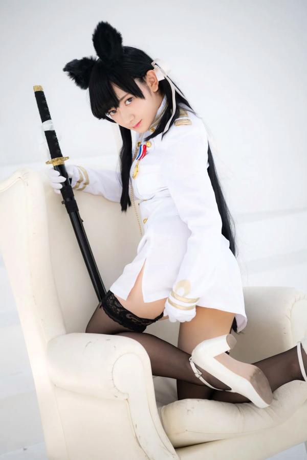    (Cosplay) 樱井Sakurai爱宕cos重现：猫耳制服少女手持长刀，极致黑丝诱惑，带你感受心动お仕置き时刻第9张图片