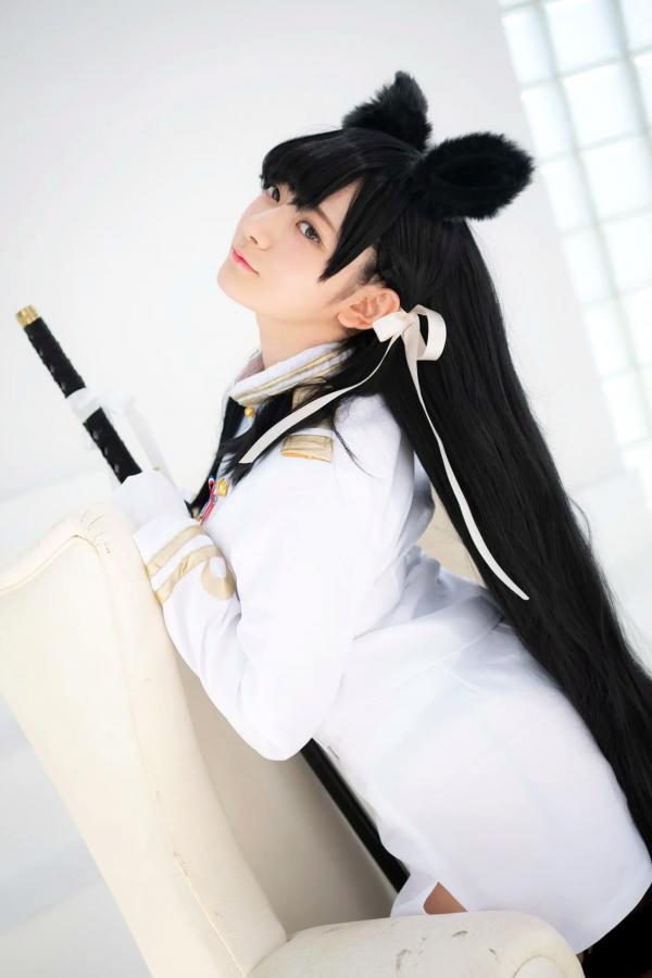    (Cosplay) 樱井Sakurai爱宕cos重现：猫耳制服少女手持长刀，极致黑丝诱惑，带你感受心动お仕置き时刻第11张图片
