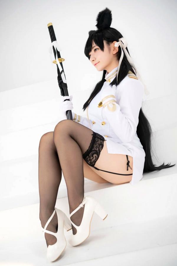    (Cosplay) 樱井Sakurai爱宕cos重现：猫耳制服少女手持长刀，极致黑丝诱惑，带你感受心动お仕置き时刻第22张图片