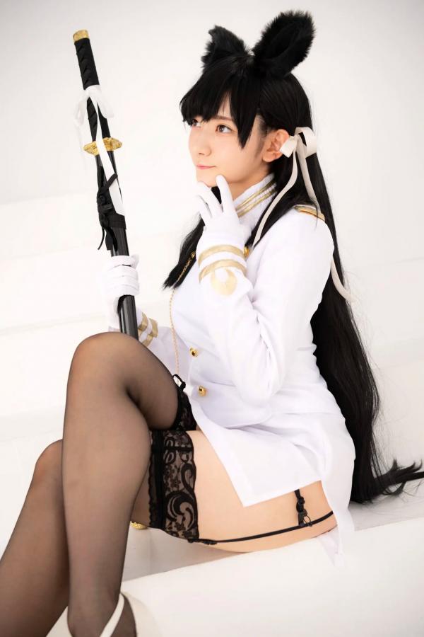    (Cosplay) 樱井Sakurai爱宕cos重现：猫耳制服少女手持长刀，极致黑丝诱惑，带你感受心动お仕置き时刻第24张图片