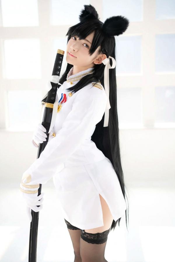    (Cosplay) 樱井Sakurai爱宕cos重现：猫耳制服少女手持长刀，极致黑丝诱惑，带你感受心动お仕置き时刻第30张图片