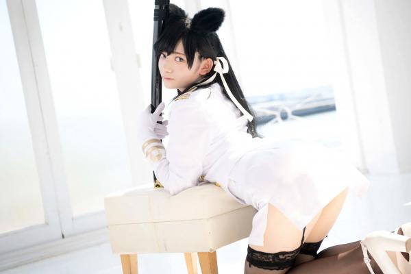    (Cosplay) 樱井Sakurai爱宕cos重现：猫耳制服少女手持长刀，极致黑丝诱惑，带你感受心动お仕置き时刻第56张图片
