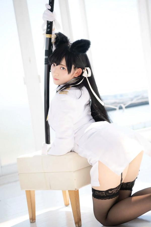    (Cosplay) 樱井Sakurai爱宕cos重现：猫耳制服少女手持长刀，极致黑丝诱惑，带你感受心动お仕置き时刻第57张图片