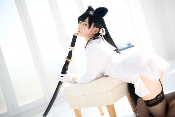    (Cosplay) 樱井Sakurai爱宕cos重现：猫耳制服少女手持长刀，极致黑丝诱惑，带你感受心动お仕置き时刻第59张图片