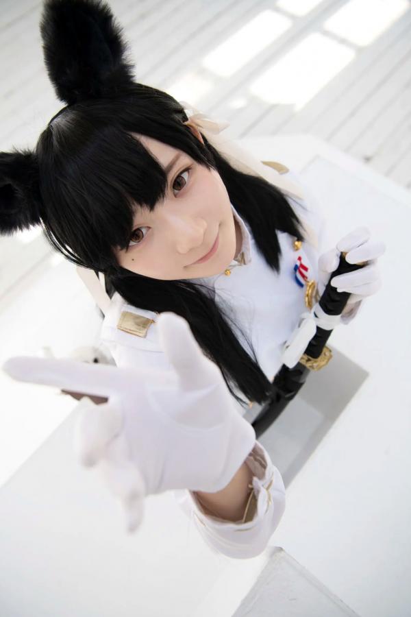    (Cosplay) 樱井Sakurai爱宕cos重现：猫耳制服少女手持长刀，极致黑丝诱惑，带你感受心动お仕置き时刻第74张图片