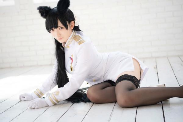    (Cosplay) 樱井Sakurai爱宕cos重现：猫耳制服少女手持长刀，极致黑丝诱惑，带你感受心动お仕置き时刻第87张图片