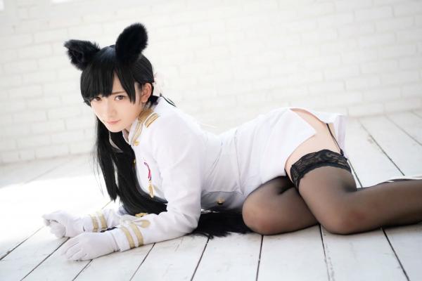    (Cosplay) 樱井Sakurai爱宕cos重现：猫耳制服少女手持长刀，极致黑丝诱惑，带你感受心动お仕置き时刻第88张图片
