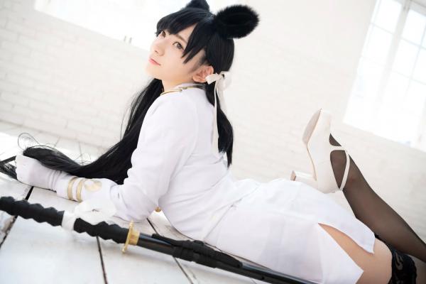    (Cosplay) 樱井Sakurai爱宕cos重现：猫耳制服少女手持长刀，极致黑丝诱惑，带你感受心动お仕置き时刻第102张图片