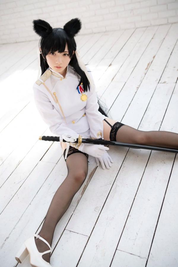    (Cosplay) 樱井Sakurai爱宕cos重现：猫耳制服少女手持长刀，极致黑丝诱惑，带你感受心动お仕置き时刻第103张图片