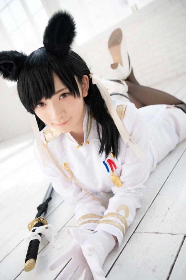    (Cosplay) 樱井Sakurai爱宕cos重现：猫耳制服少女手持长刀，极致黑丝诱惑，带你感受心动お仕置き时刻第112张图片