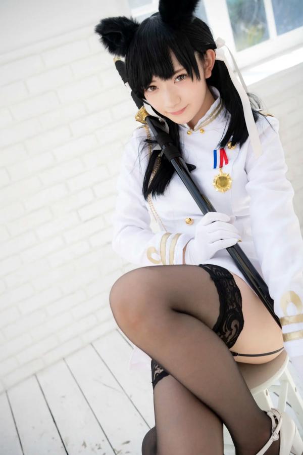   (Cosplay) 樱井Sakurai爱宕cos重现：猫耳制服少女手持长刀，极致黑丝诱惑，带你感受心动お仕置き时刻第119张图片