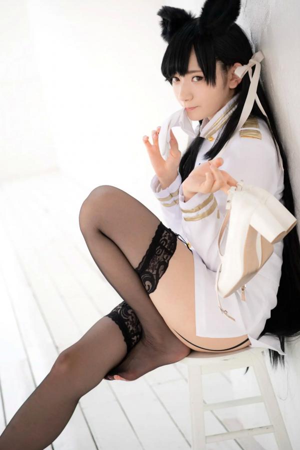    (Cosplay) 樱井Sakurai爱宕cos重现：猫耳制服少女手持长刀，极致黑丝诱惑，带你感受心动お仕置き时刻第120张图片