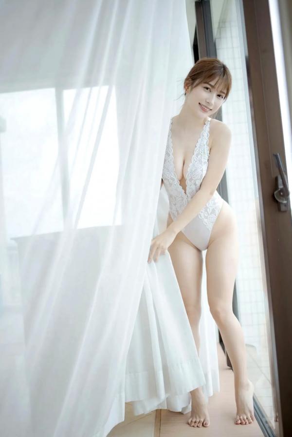    雪平莉左 綺麗なお姉さんは、好きですか？vol.2 家居私房写真 展现曼妙修身曲线与知性魅力第61张图片