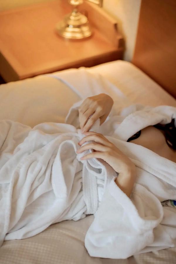    雪平莉左 綺麗なお姉さんは、好きですか？vol.2 家居私房写真 展现曼妙修身曲线与知性魅力第111张图片