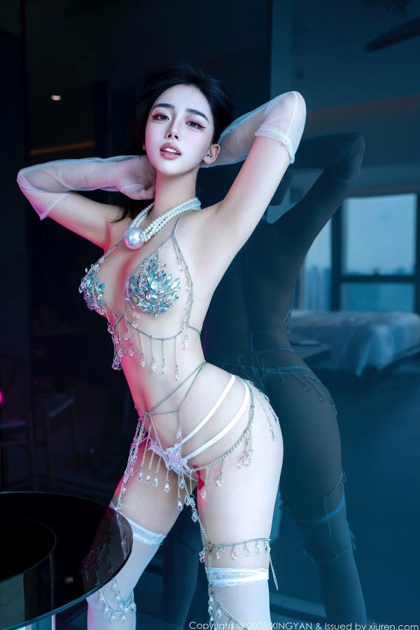    星颜社阮福福：奢华珍珠链情趣内衣私房写真，白丝诱惑极致傲人身材第36张图片