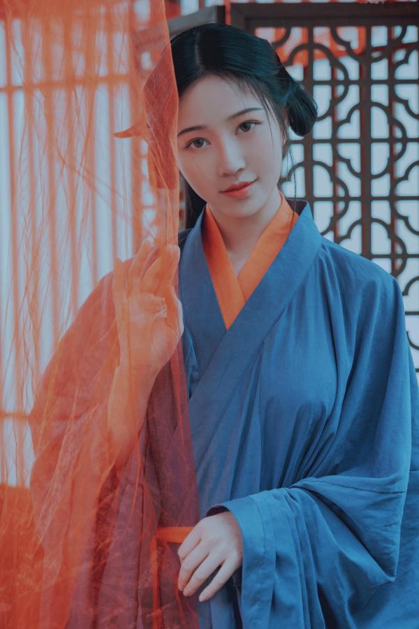 年年Nnian 年年  《年年Nnian-汉宫春月》古典汉服私房写真，唯美气质古风国潮大片第14张图片