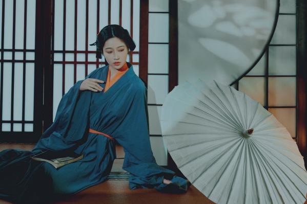 年年Nnian 年年  《年年Nnian-汉宫春月》古典汉服私房写真，唯美气质古风国潮大片第28张图片