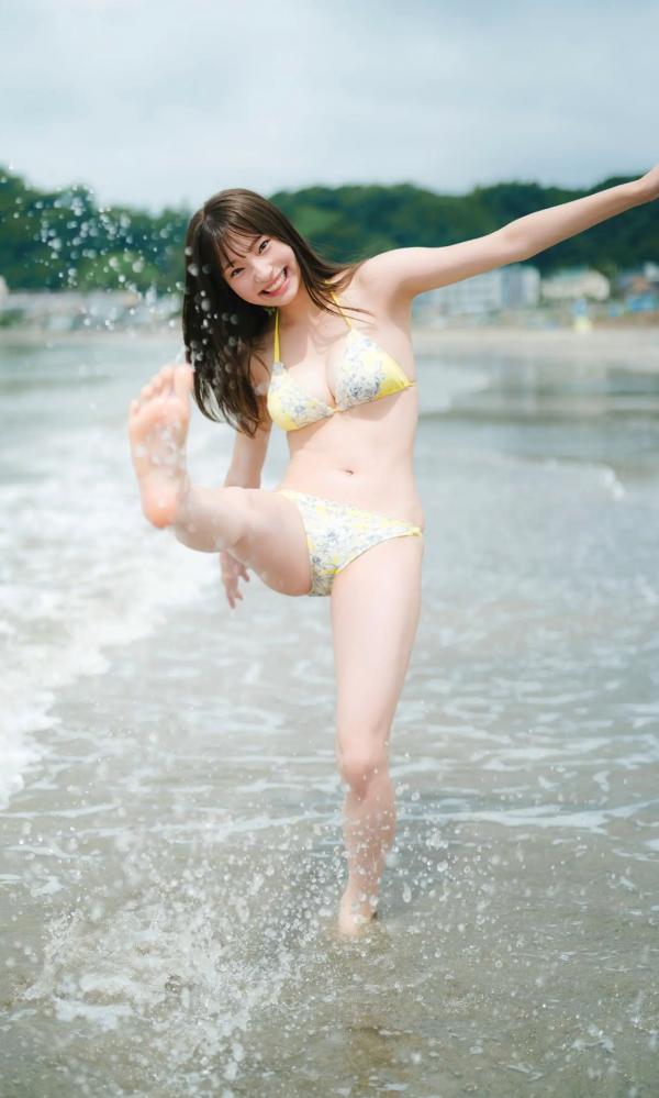    里仲菜月 - こっち向いて、なっちゃん！清新户外与私房比基尼性感写真集第6张图片