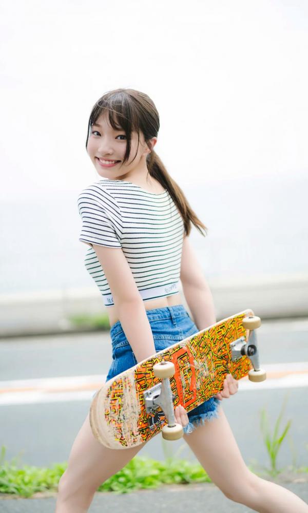    里仲菜月 - こっち向いて、なっちゃん！清新户外与私房比基尼性感写真集第37张图片