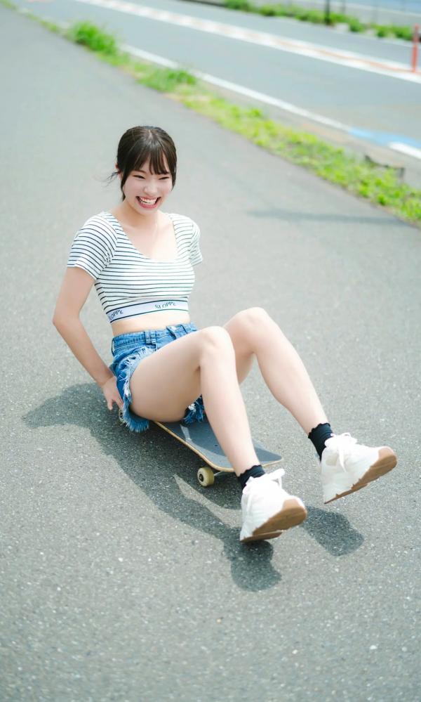    里仲菜月 - こっち向いて、なっちゃん！清新户外与私房比基尼性感写真集第77张图片