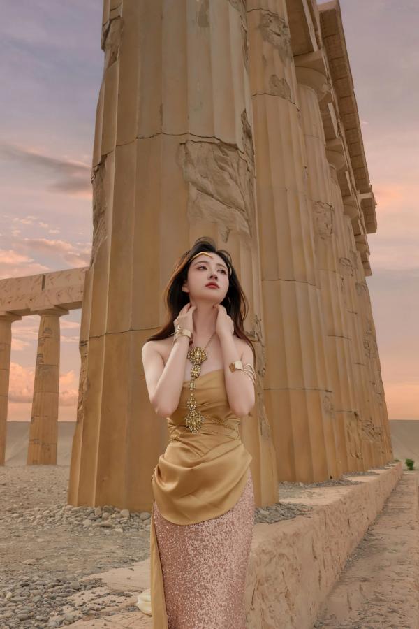 年年Nnian 年年  年年Nnian-圣墟：荒漠古迹中的异域金色女神，唯美大尺度艺术私房写真第31张图片