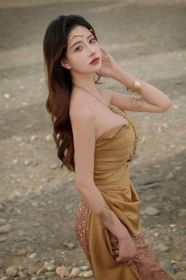 年年Nnian 年年  年年Nnian-圣墟：荒漠古迹中的异域金色女神，唯美大尺度艺术私房写真第46张图片