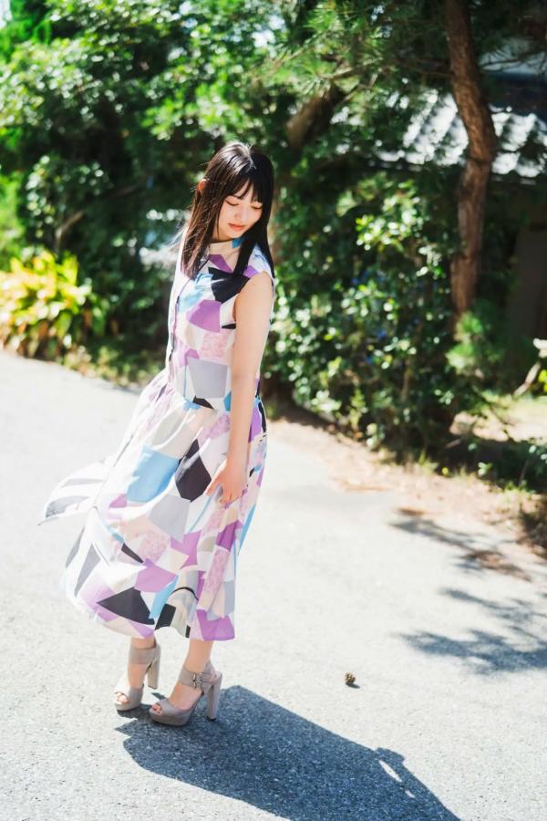    佐山すずか - 週末彼女，清新私房写真，极致童颜巨乳，居家慵懒风格，治愈系性感女神第2张图片