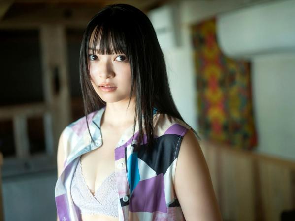    佐山すずか - 週末彼女，清新私房写真，极致童颜巨乳，居家慵懒风格，治愈系性感女神第12张图片