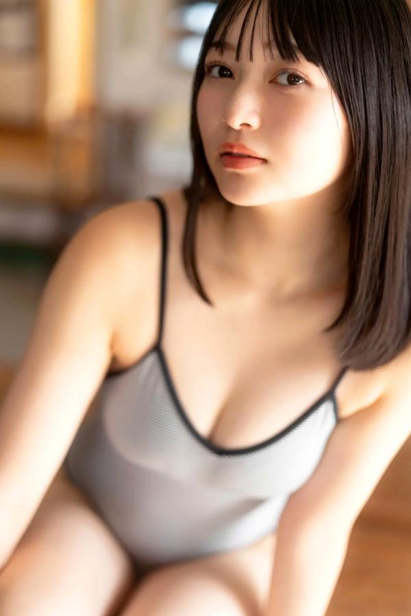    佐山すずか - 週末彼女，清新私房写真，极致童颜巨乳，居家慵懒风格，治愈系性感女神第39张图片