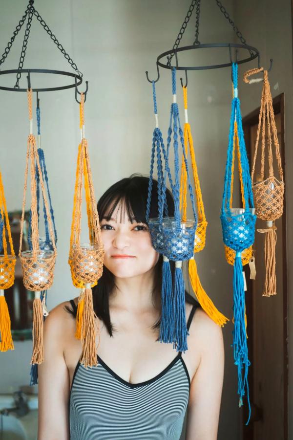    佐山すずか - 週末彼女，清新私房写真，极致童颜巨乳，居家慵懒风格，治愈系性感女神第41张图片