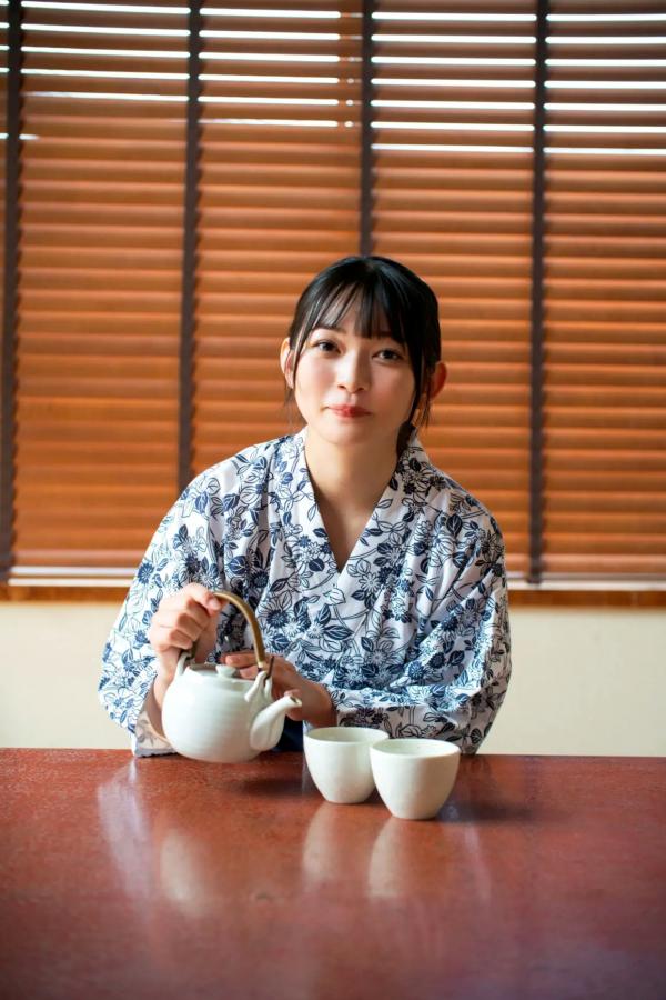    佐山すずか - 週末彼女，清新私房写真，极致童颜巨乳，居家慵懒风格，治愈系性感女神第74张图片