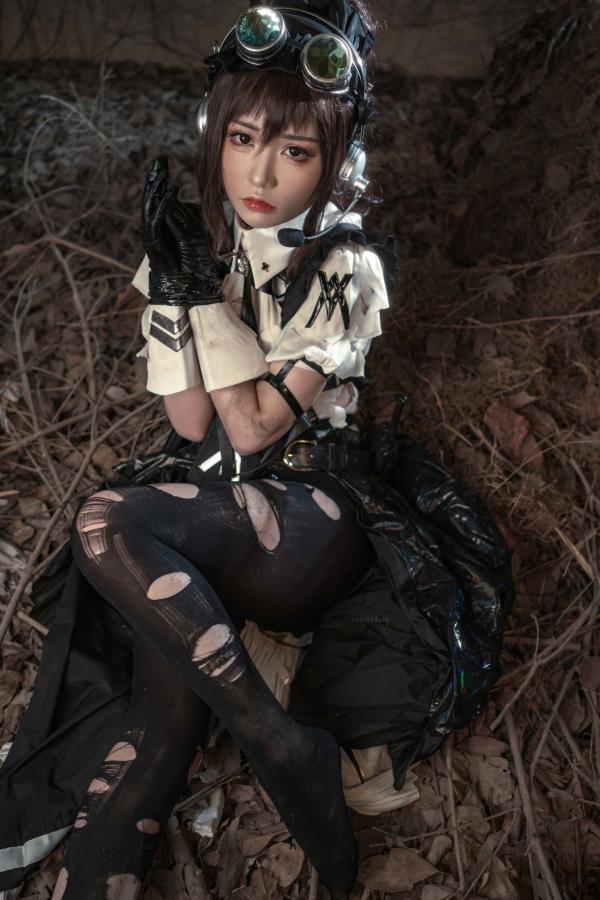    爆机少女喵小吉-战斗女仆第二弹-战损风特战制服COS-末世荒野持枪写真第29张图片