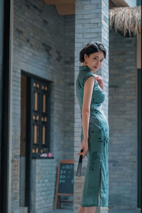年年Nnian 年年  年年Nnian-海上花：复古旗袍卧室私房写真，极致东方韵味，解锁优雅与性感的致命诱惑第2张图片
