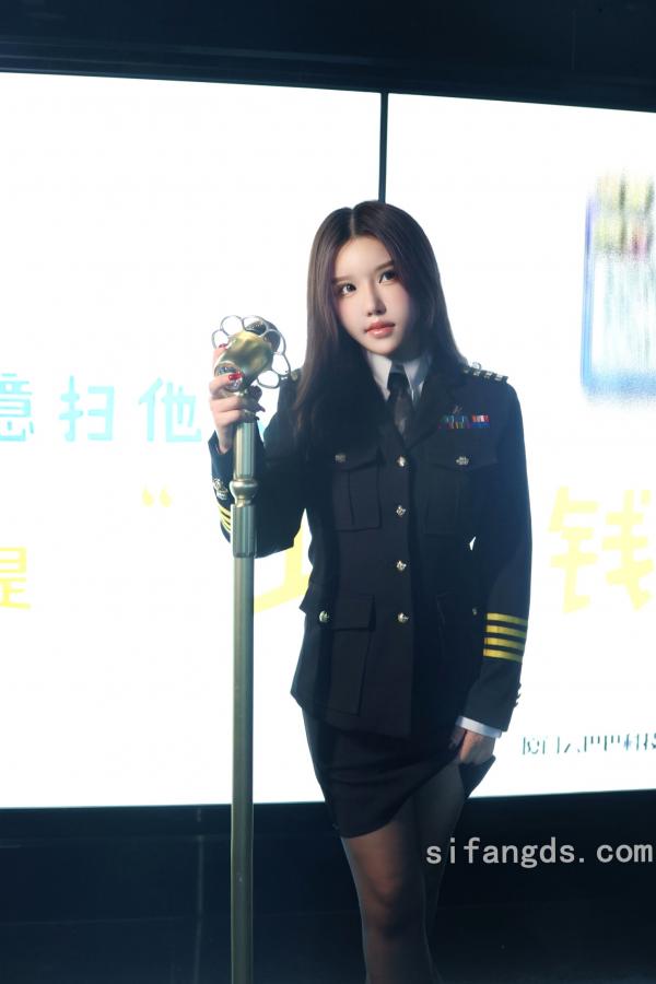    XR-Uncensored-小薯条nienie-KTV包厢激情演出：极品制服诱惑与大尺度丝袜写真，沉浸式剧情体验第1张图片