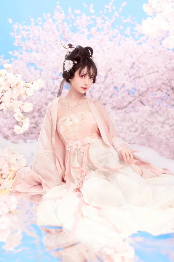    Shika小鹿鹿 - 汉服写真 | 樱花树下古风唯美少女，打造清纯灵动仙气大片第2张图片