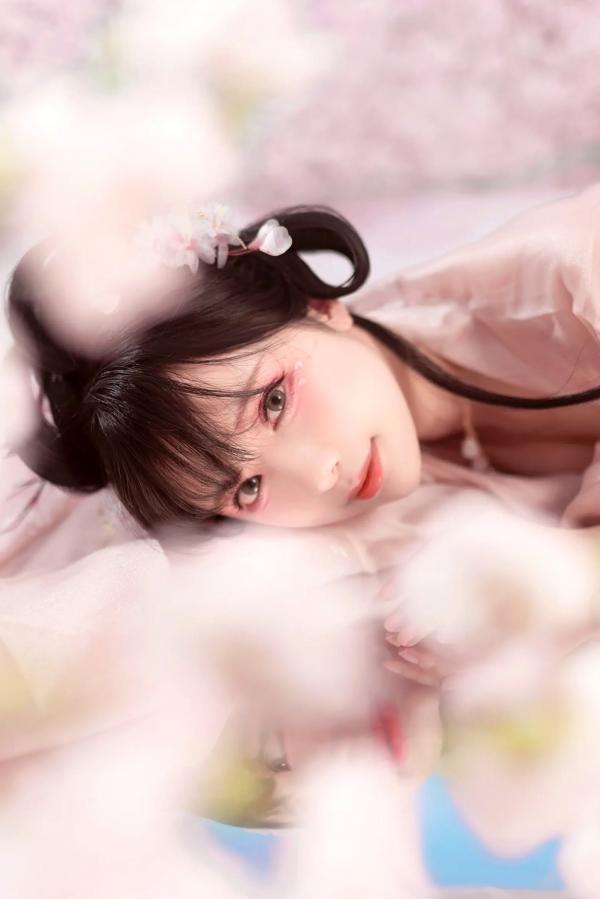    Shika小鹿鹿 - 汉服写真 | 樱花树下古风唯美少女，打造清纯灵动仙气大片第5张图片