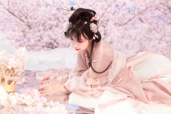    Shika小鹿鹿 - 汉服写真 | 樱花树下古风唯美少女，打造清纯灵动仙气大片第6张图片