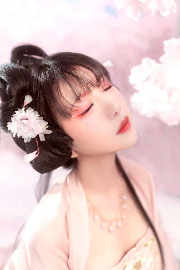   Shika小鹿鹿 - 汉服写真 | 樱花树下古风唯美少女，打造清纯灵动仙气大片第9张图片