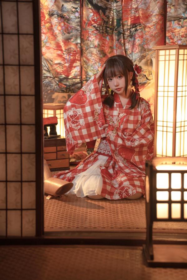    爆机少女喵小吉-12月T3-灼灼其华：日式和风私房，红色浴衣与白色丝袜的绝美碰撞，极致诱惑写真第45张图片