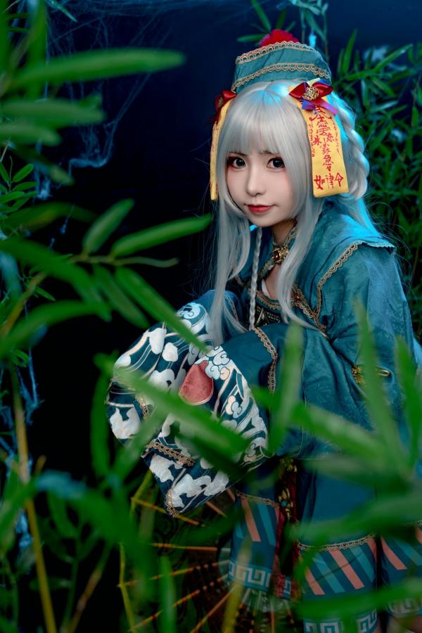    爆机少女喵小吉-子不语：神秘道士古风角色扮演，白发冷艳魅惑大尺度私房写真第9张图片